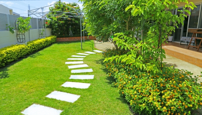 リフォームできれいに整理された庭