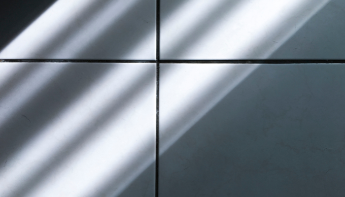 冷たいタイルのイメージ