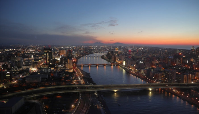 新潟市の夜景